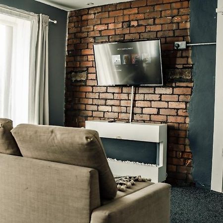 Dealhouse Apartments 10 ハダーズフィールド エクステリア 写真