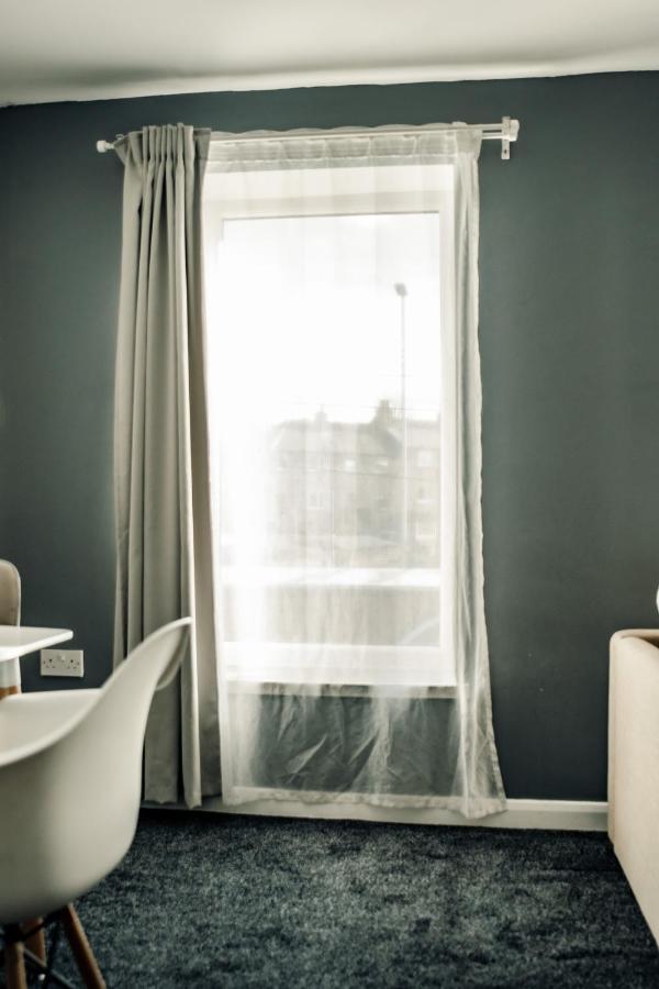 Dealhouse Apartments 10 ハダーズフィールド エクステリア 写真