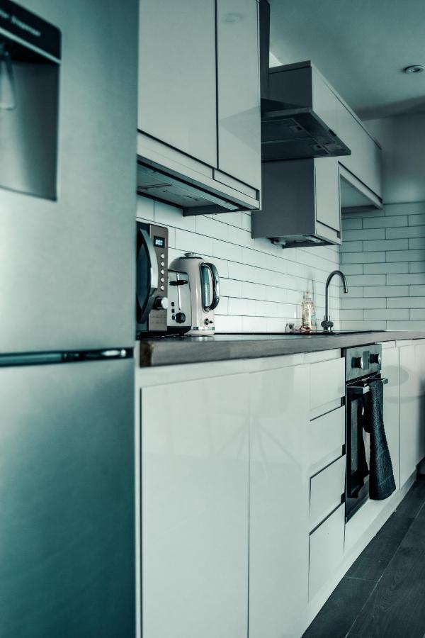 Dealhouse Apartments 10 ハダーズフィールド エクステリア 写真