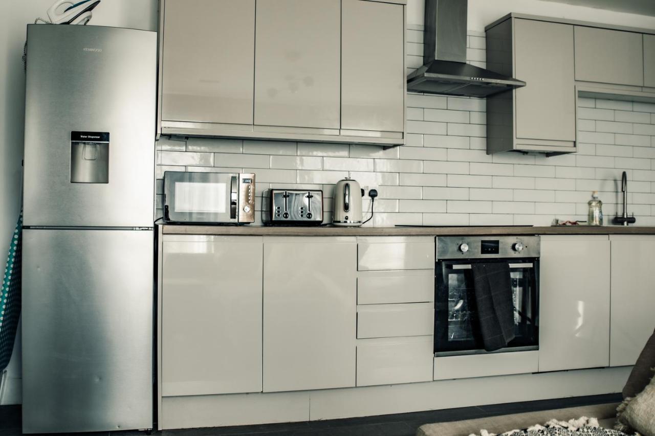 Dealhouse Apartments 10 ハダーズフィールド エクステリア 写真