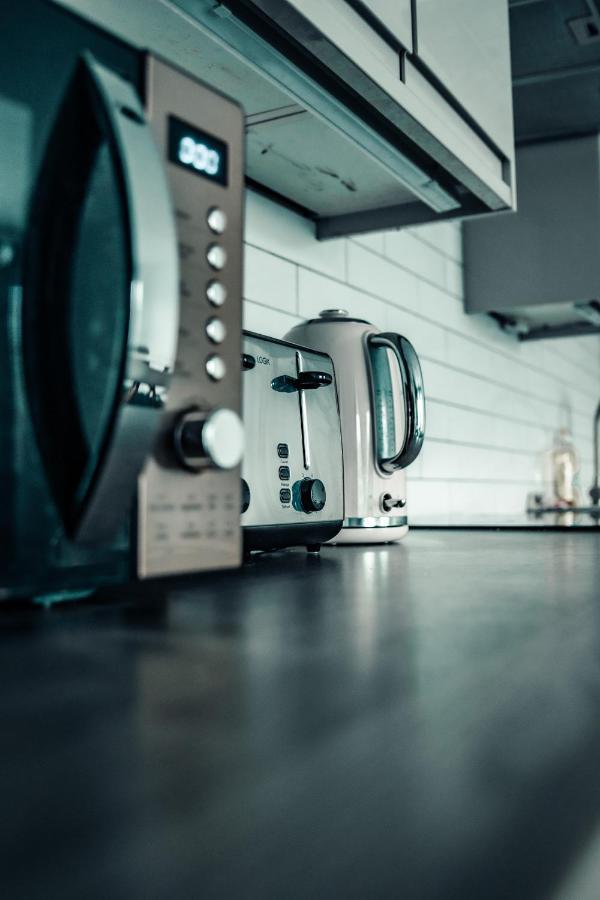 Dealhouse Apartments 10 ハダーズフィールド エクステリア 写真